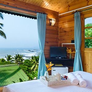 Aria Beach Resort
